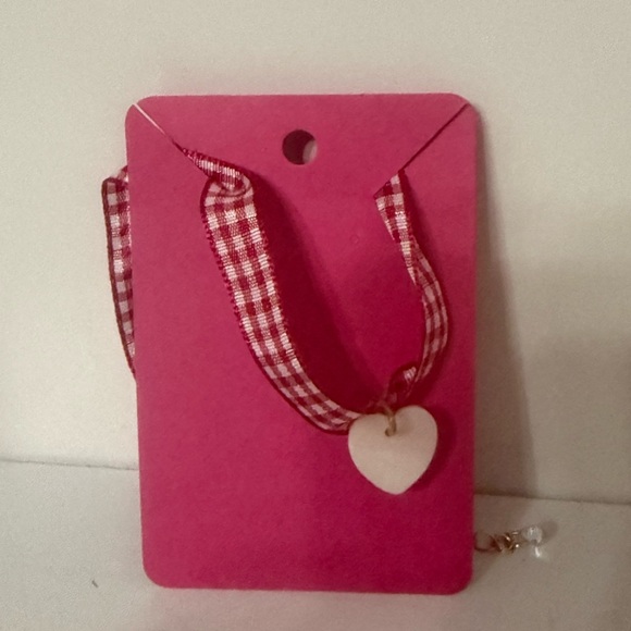 🔥 5 for $25 - ribbon heart choker - Picture 1 of 3